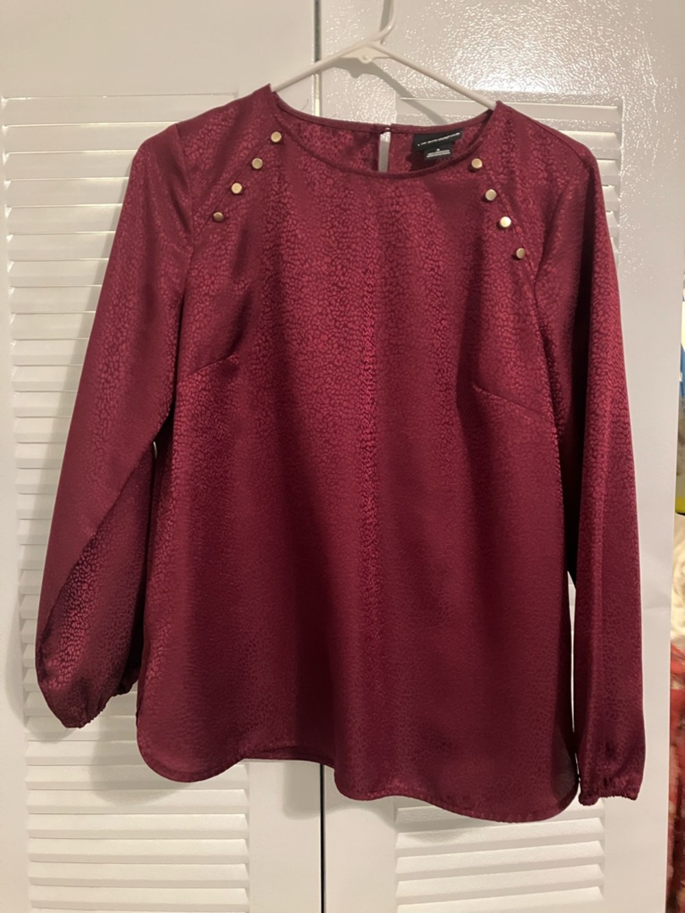 Liz Claiborne Burgundy Long-Sleeve Blouse with Gold Studs